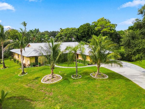 3120 NE HEATHER Court, Jensen Beach, FL 34957