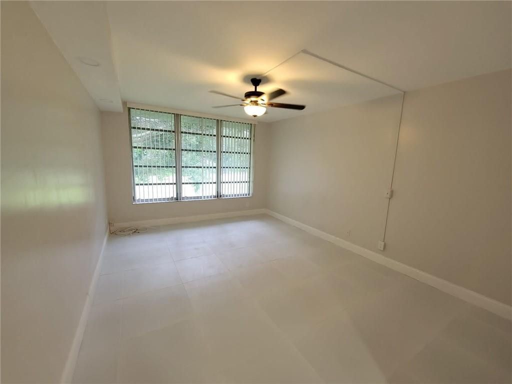 800 E Cypress Lane, Unit 202, Pompano Beach, FL 33069 Photo