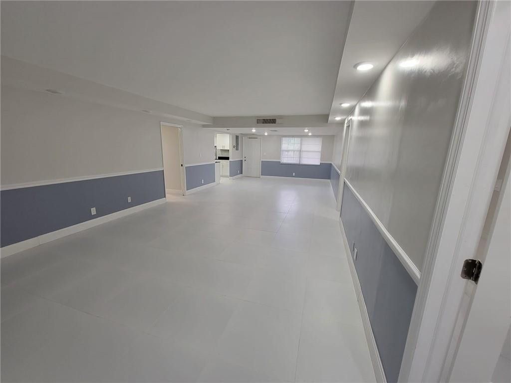 800 E Cypress Lane, Unit 202, Pompano Beach, FL 33069 Photo