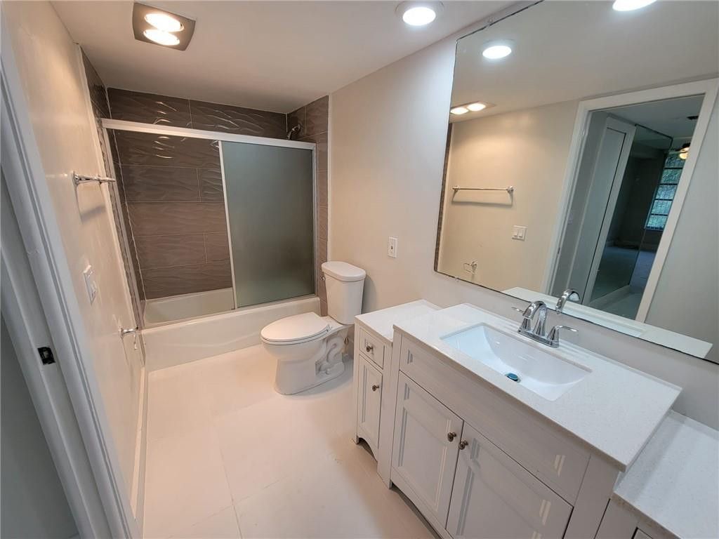 800 E Cypress Lane, Unit 202, Pompano Beach, FL 33069 Photo