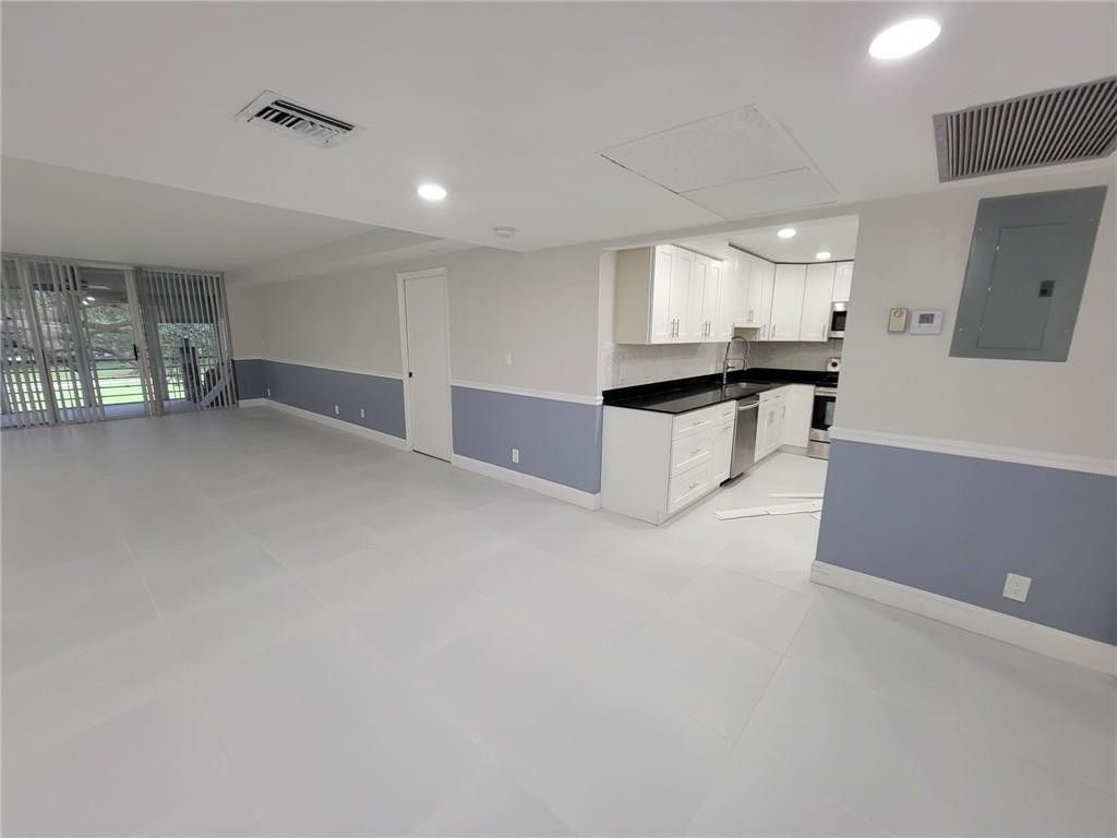 800 E Cypress Lane, Unit 202, Pompano Beach, FL 33069 Photo