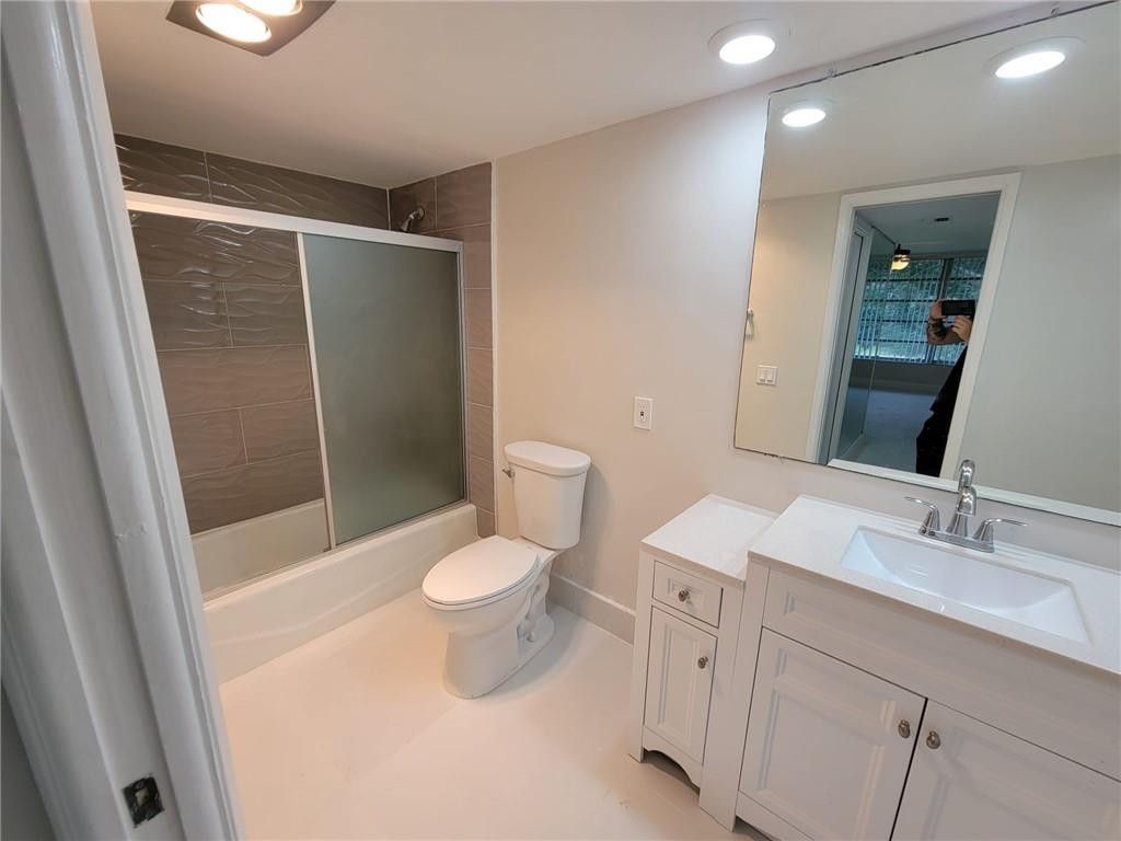 800 E Cypress Lane, Unit 202, Pompano Beach, FL 33069 Photo