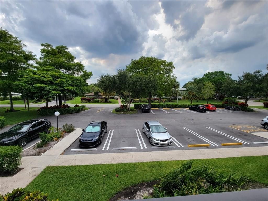 800 E Cypress Lane, Unit 202, Pompano Beach, FL 33069 Photo