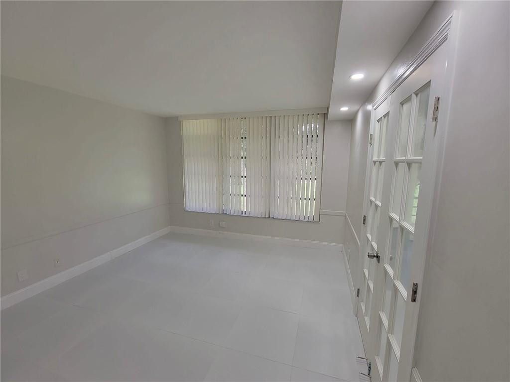 800 E Cypress Lane, Unit 202, Pompano Beach, FL 33069 Photo