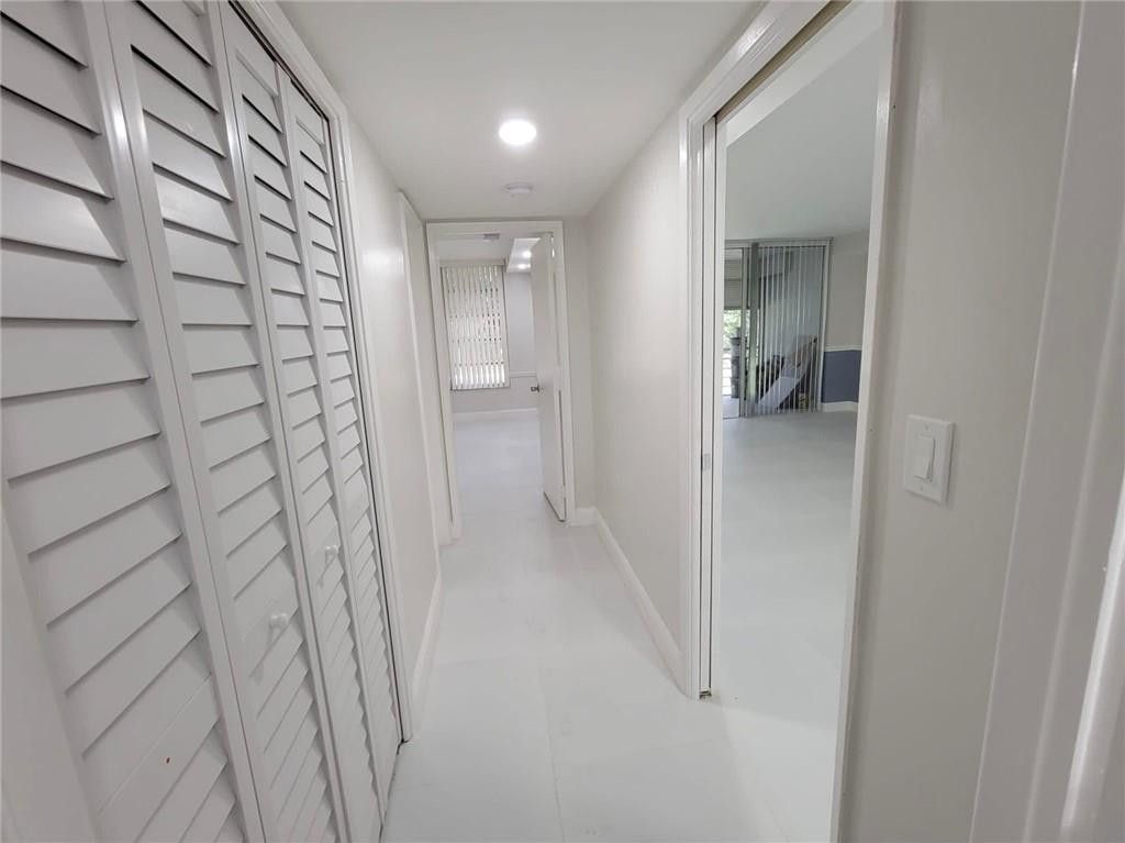 800 E Cypress Lane, Unit 202, Pompano Beach, FL 33069 Photo