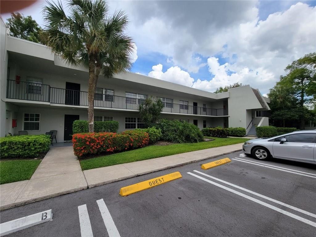 800 E Cypress Lane, Unit 202, Pompano Beach, FL 33069 Photo