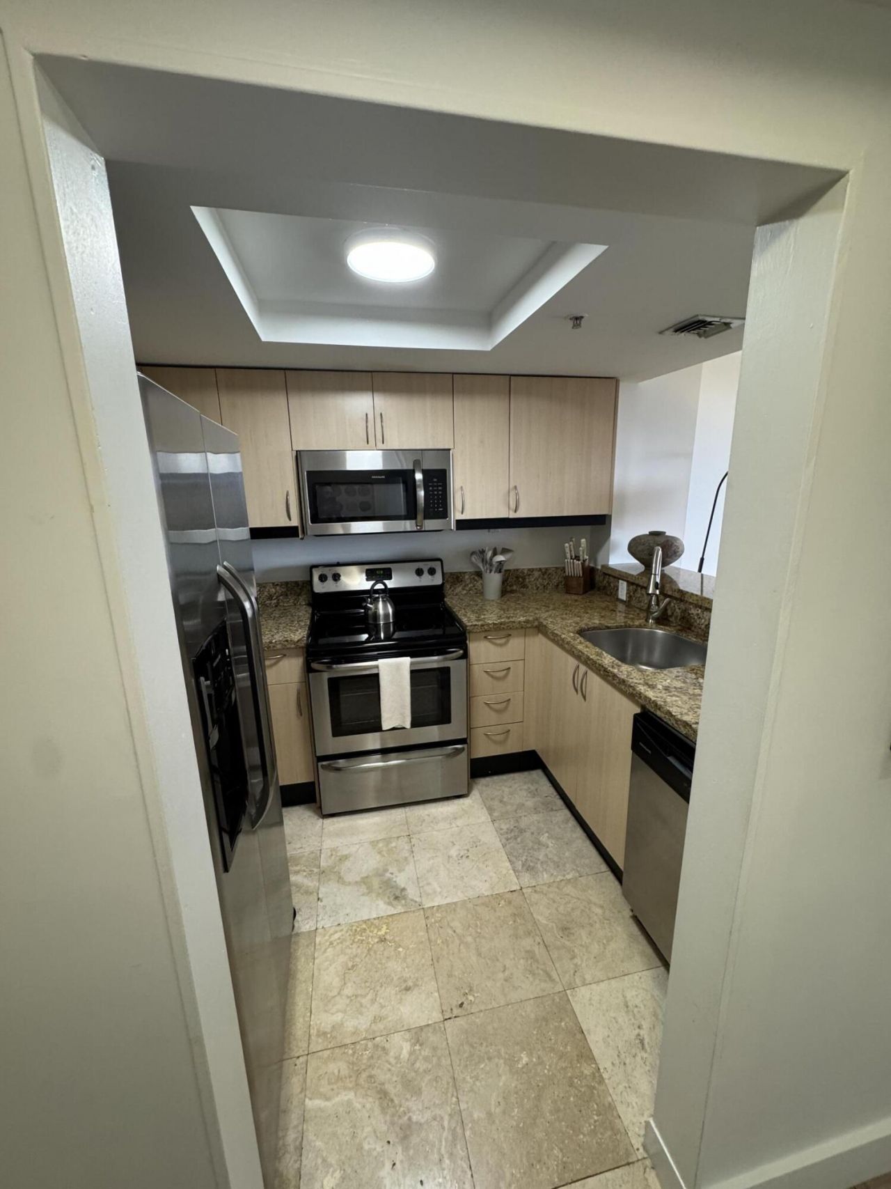 2951 S Bayshore Drive, Unit 805, Miami, FL 33133 Photo