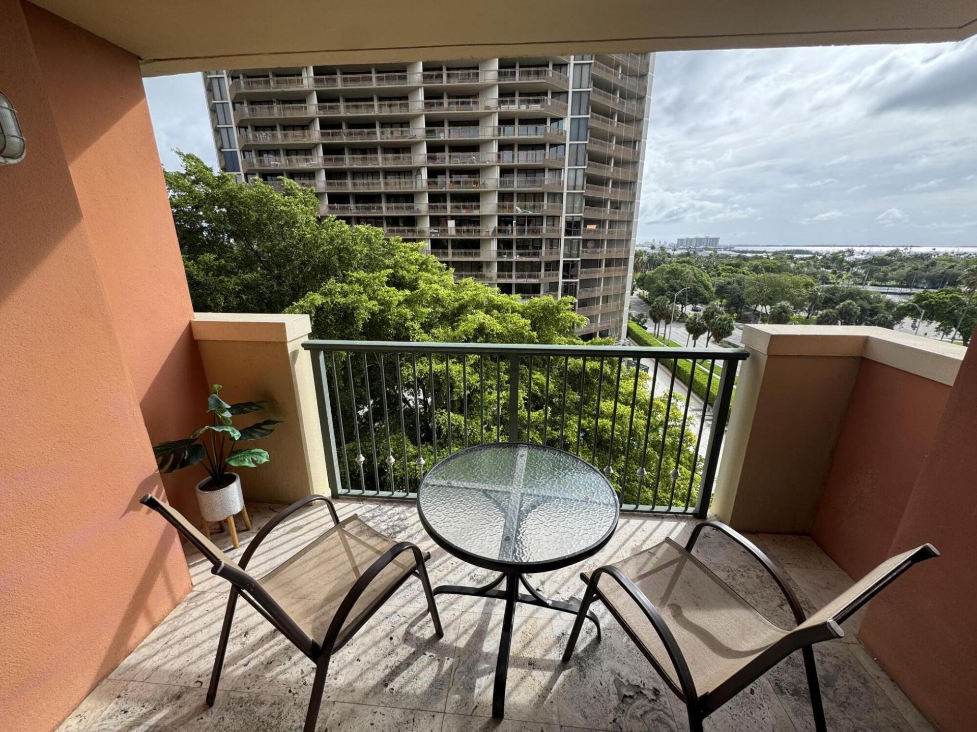 2951 S Bayshore Drive, Unit 805, Miami, FL 33133 Photo