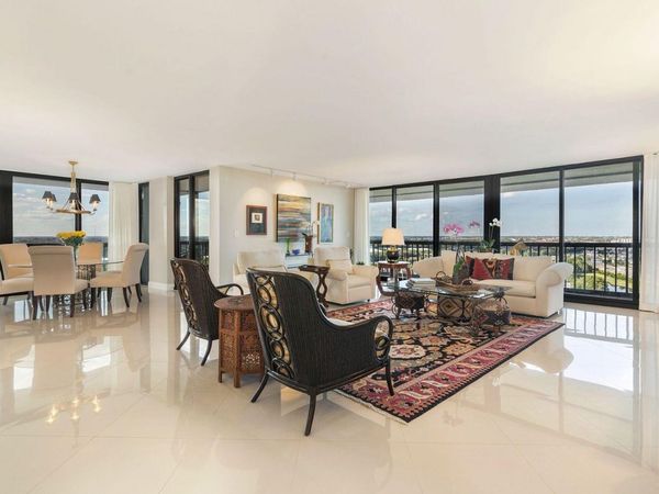 2480 PRESIDENTIAL Way, Unit 1901, West Palm Beach, FL 33401