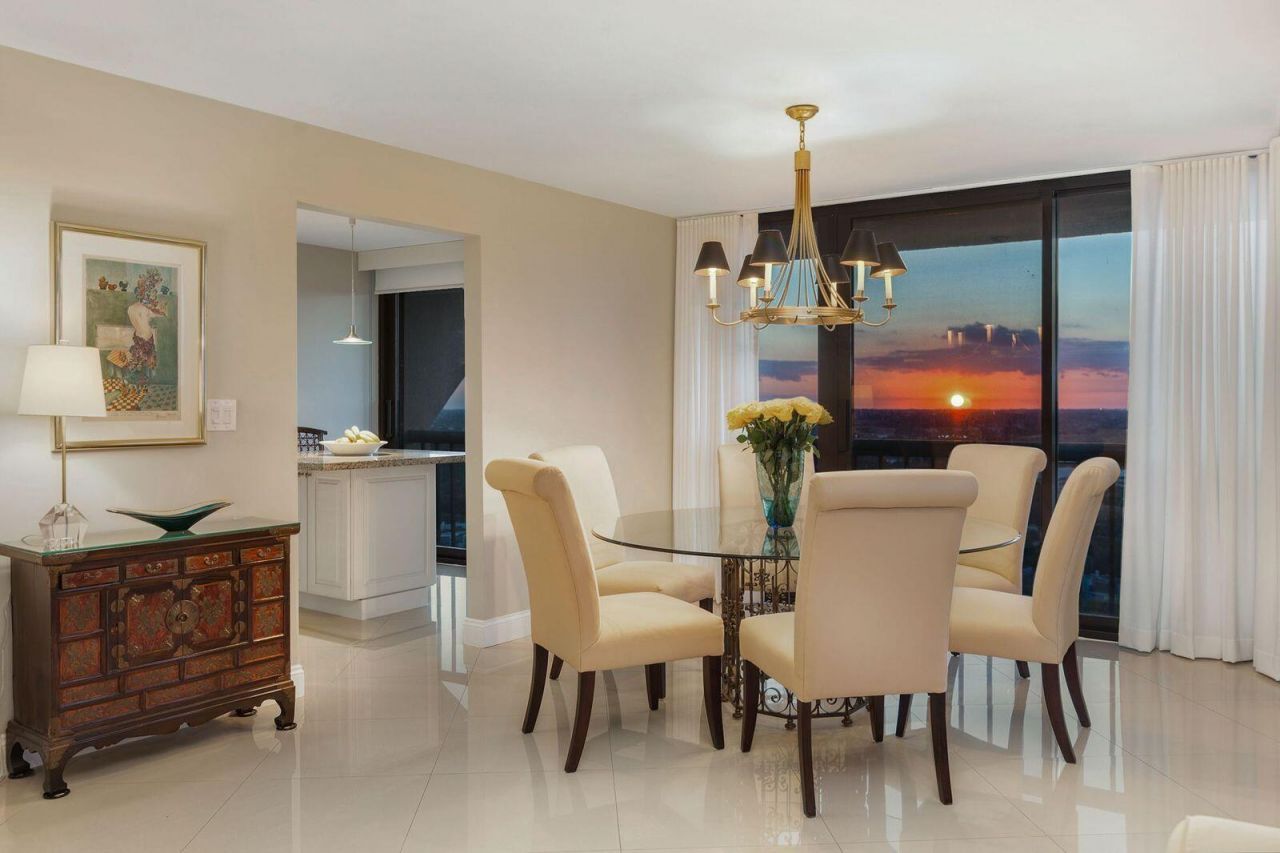 2480 Presidential Way, Unit 1901, West Palm Beach, FL 33401 Photo