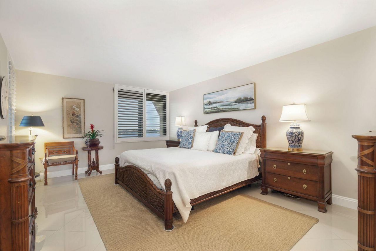 2480 Presidential Way, Unit 1901, West Palm Beach, FL 33401 Photo