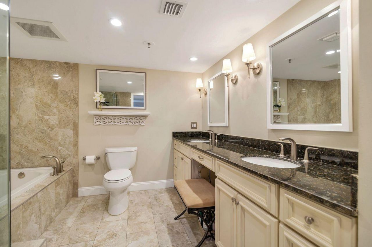 2480 Presidential Way, Unit 1901, West Palm Beach, FL 33401 Photo