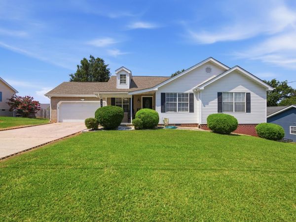 111 Christ Street , Fort Oglethorpe, GA 30742