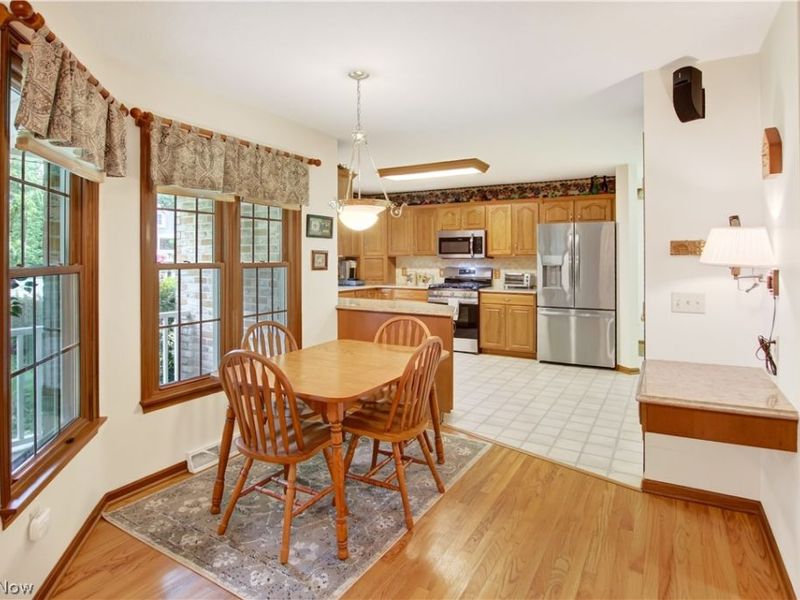 213 Crestland Avenue NW, North Canton, OH 44720 Photo 11