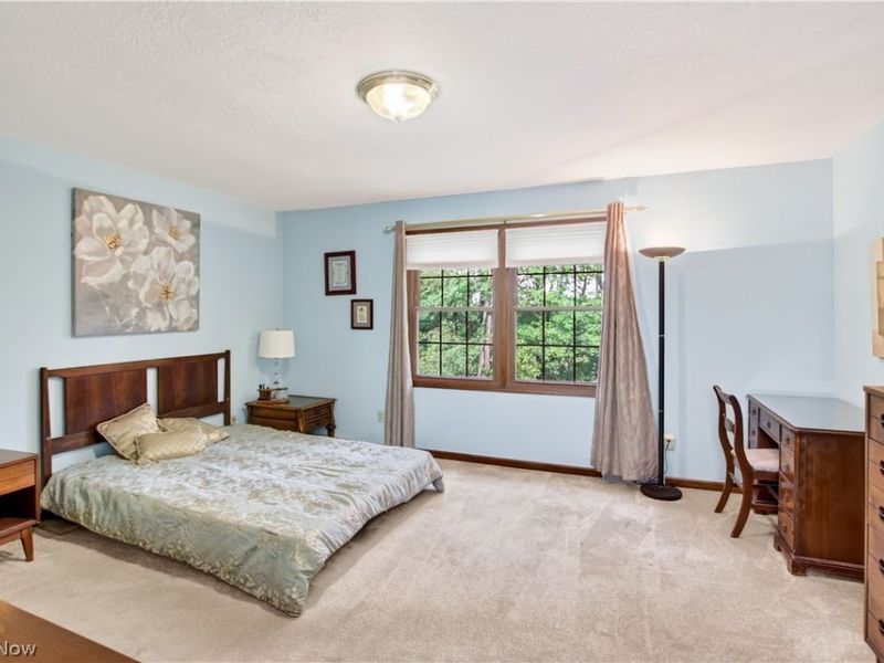 213 Crestland Avenue NW, North Canton, OH 44720 Photo 17