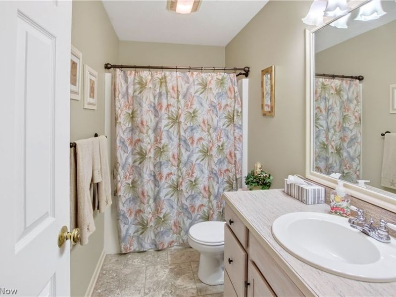 213 Crestland Avenue NW, North Canton, OH 44720 Photo 30