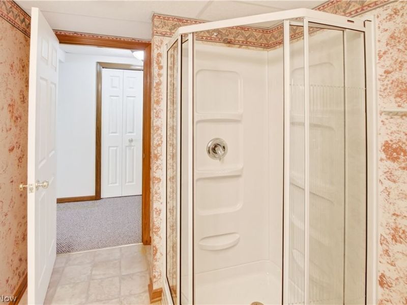 213 Crestland Avenue NW, North Canton, OH 44720 Photo 34