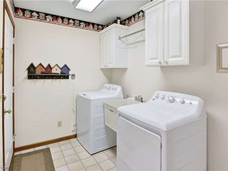 213 Crestland Avenue NW, North Canton, OH 44720 Photo 8