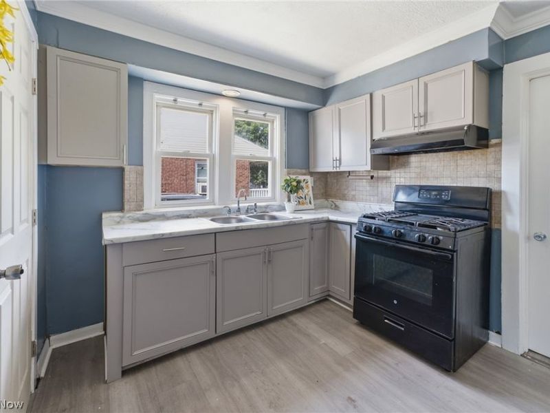 392 Oxford Avenue, Akron, OH 44310 Photo 20