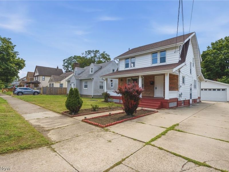 392 Oxford Avenue, Akron, OH 44310 Photo 3