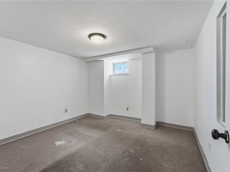 392 Oxford Avenue, Akron, OH 44310 Photo 34