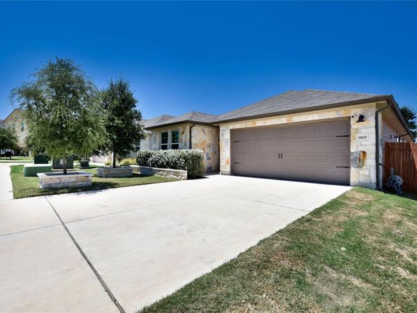 1100 View DR , Georgetown, TX 78628