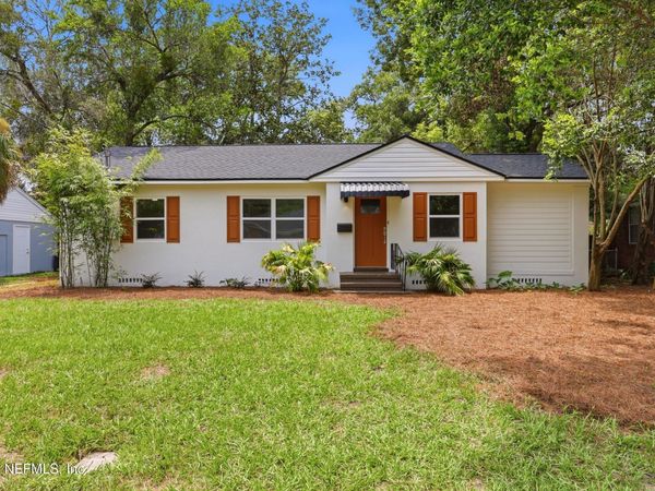 4242 PINEWOOD Avenue, Jacksonville, FL 32207