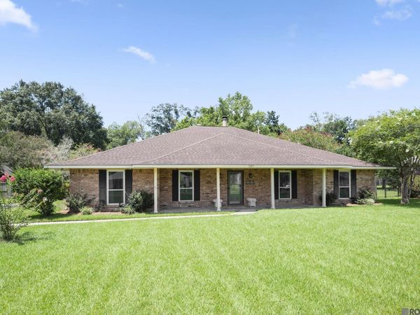 13217 Dorset Ave, Central, LA 70818