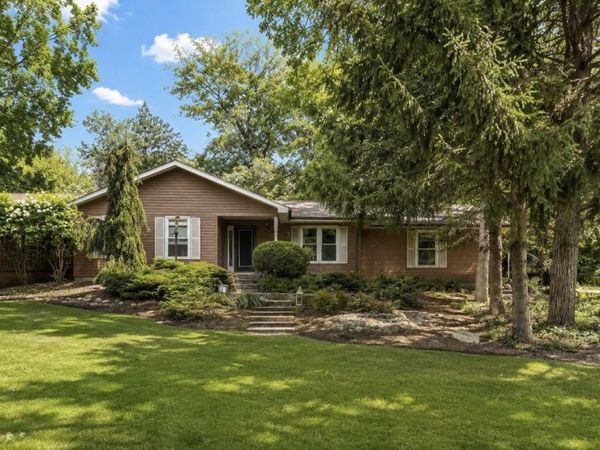 43W996 Oakleaf Drive , Elburn, IL 60119