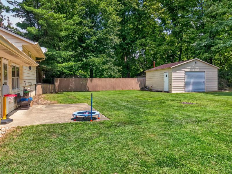 1545 E Meadowbrook Drive, Goshen Twp, OH 45140 Photo 35