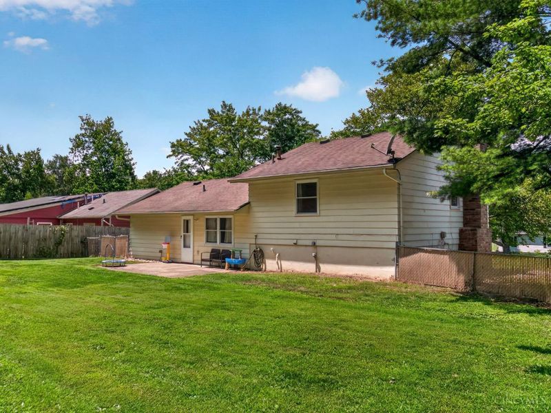 1545 E Meadowbrook Drive, Goshen Twp, OH 45140 Photo 4