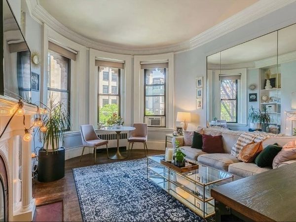 271 Dartmouth Street, Unit 2M, Boston, MA 02116