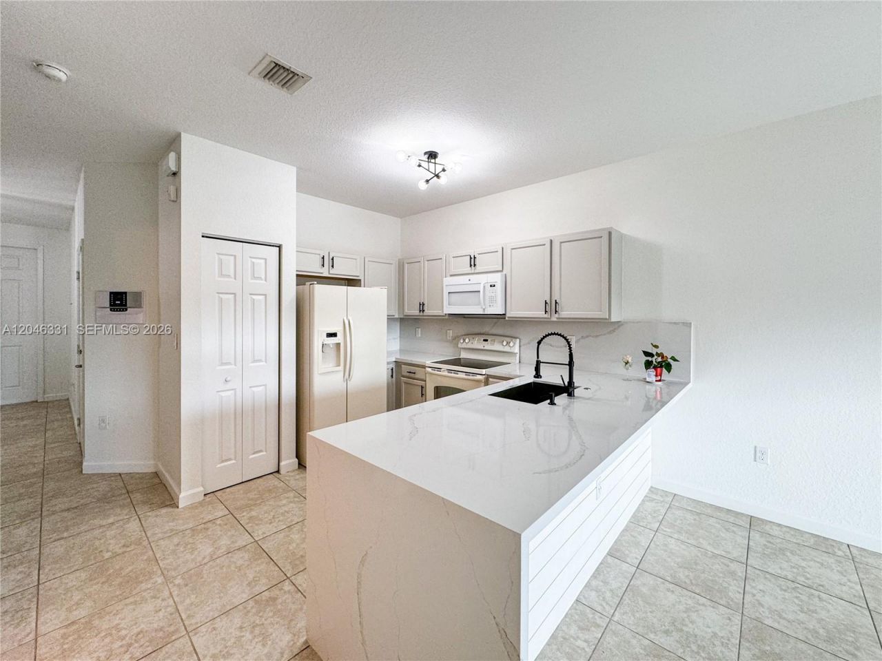 3740 NE 3rd Ct , Homestead, FL 33033 Photo