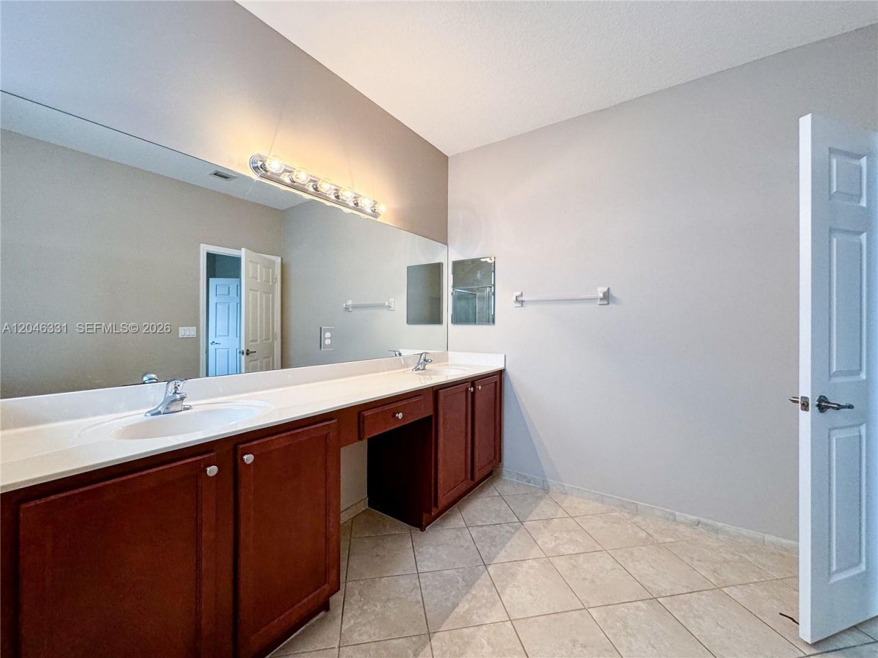 3740 NE 3rd Ct , Homestead, FL 33033 Photo