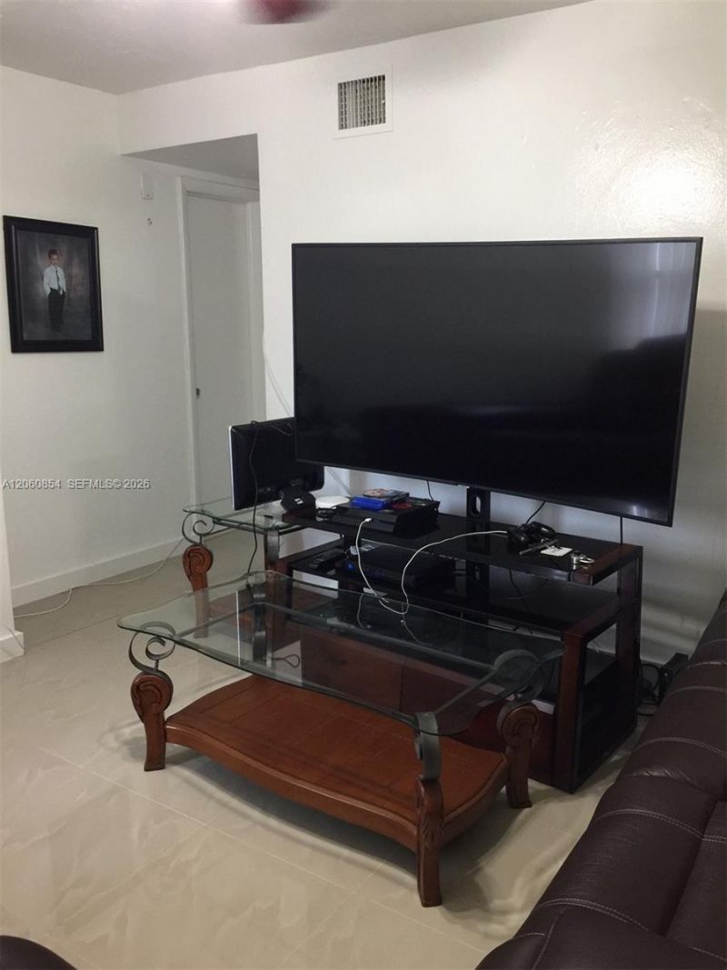 1800 NW 19th St, Unit 1, Miami, FL 33125 Photo