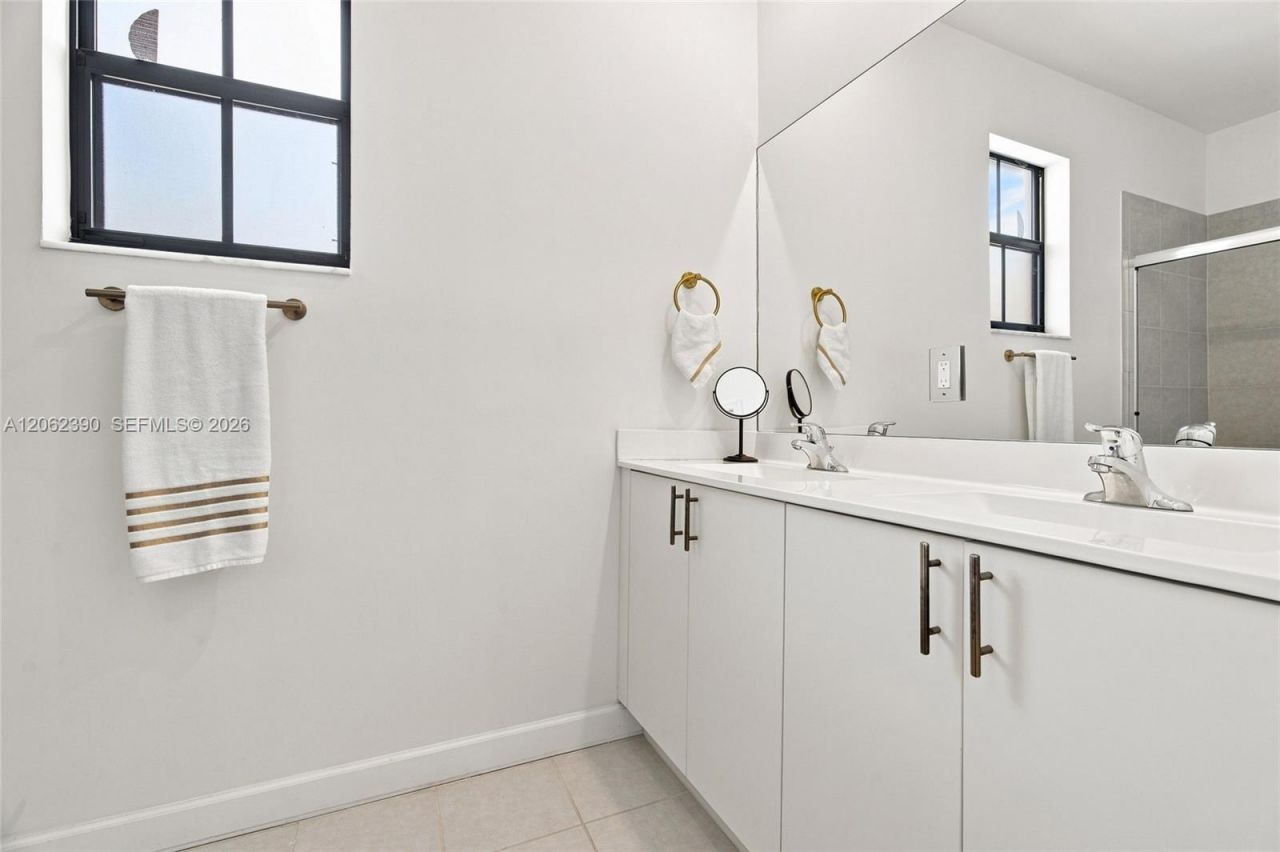 20369 NW 5th Ct, Unit 20369, Miami Gardens, FL 33169 Photo