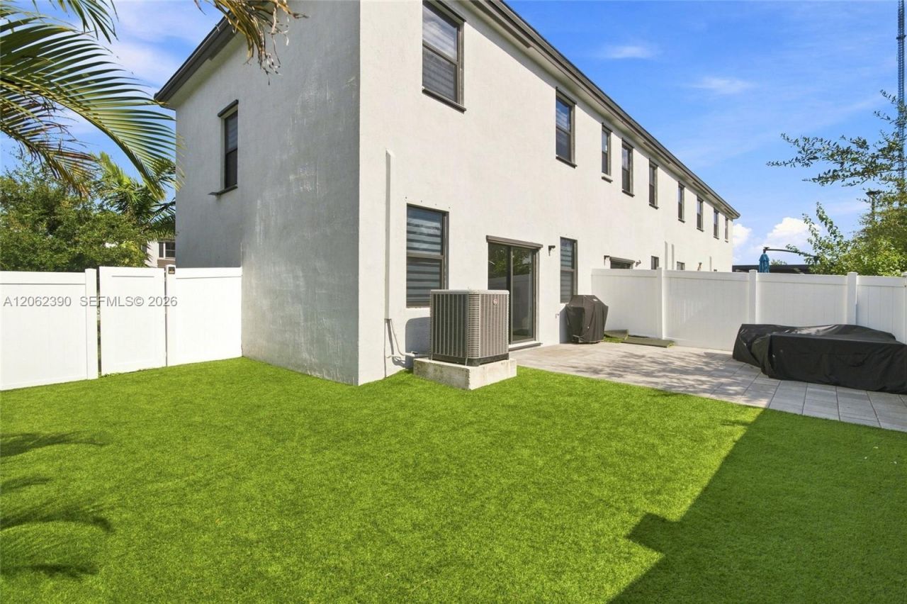 20369 NW 5th Ct, Unit 20369, Miami Gardens, FL 33169 Photo