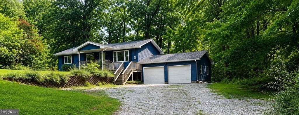 180 KENNEDY LANE, ETTERS, PA 17319