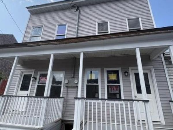 409 W MARKET STREET , MAHANOY CITY, PA 17948