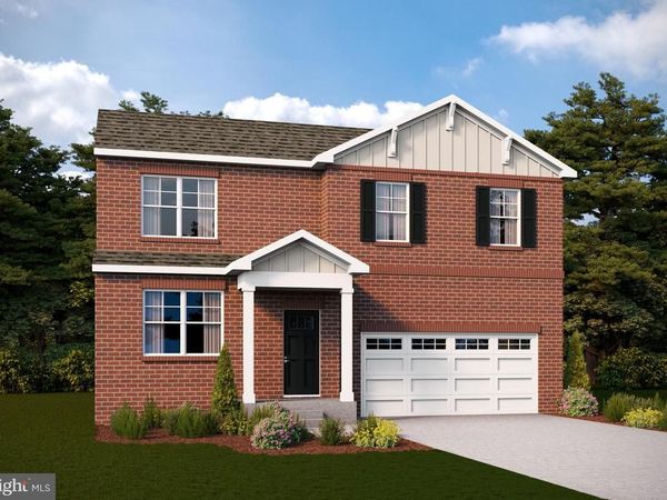 21 RIVER OAK DRIVE, STAUNTON, VA 24401