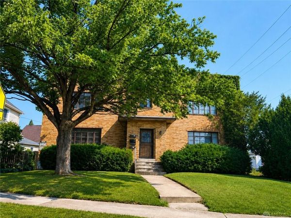 19 W Siebenthaler Avenue, Dayton, OH 45405