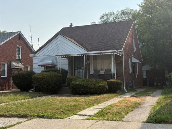19360 Alcoy Street , Detroit, MI 48205