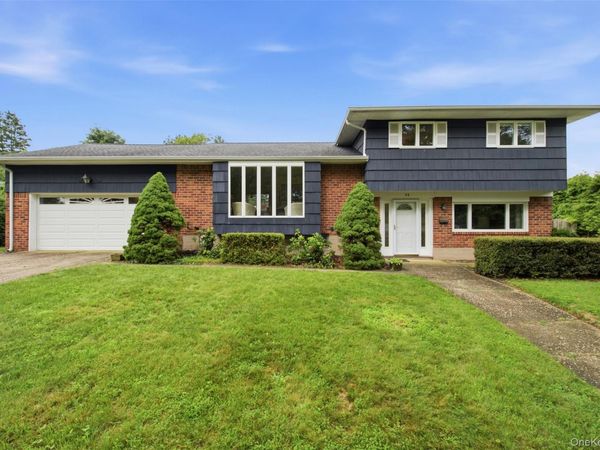 36 Cherrywood Drive , East Northport, NY 11731