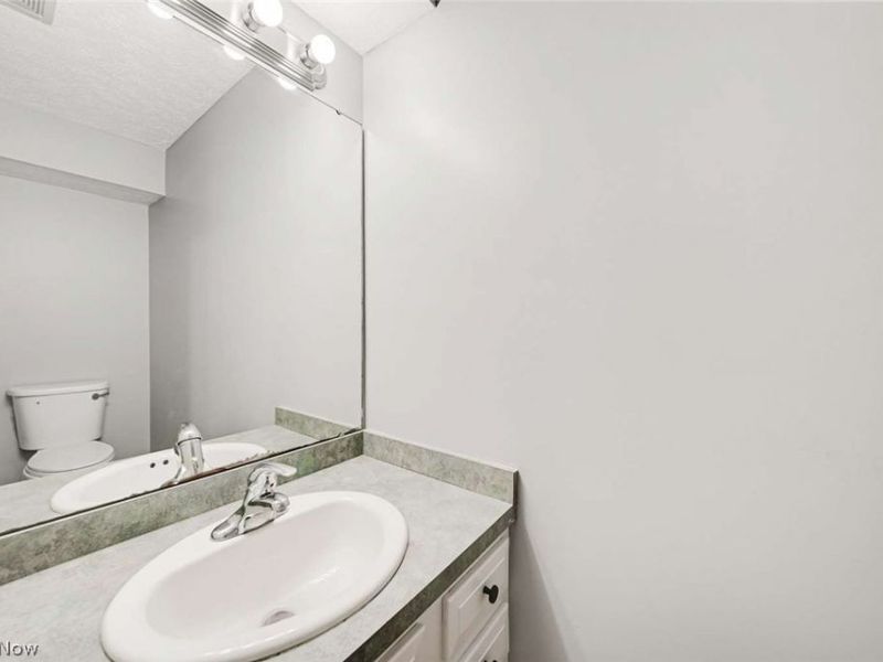 1450 Parkview Drive, Madison, OH 44057 Photo 19