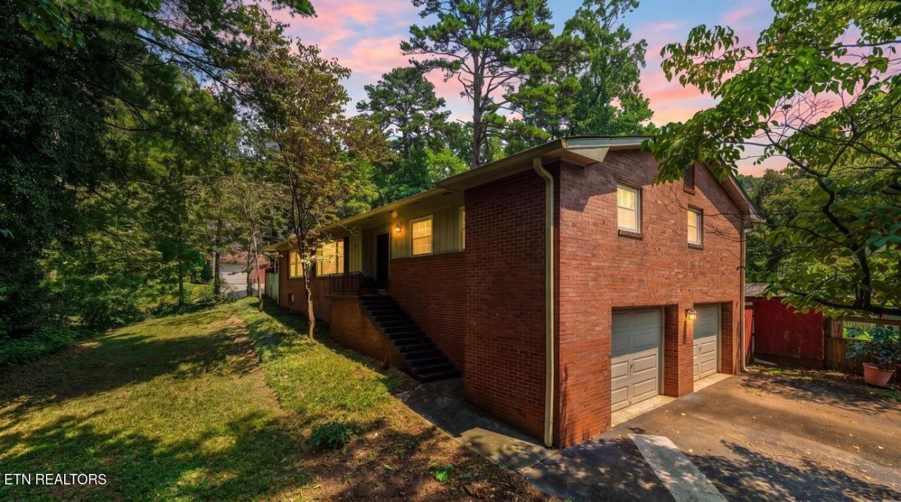 5712 Pinellas Drive, Knoxville, TN 37919 Main Photo