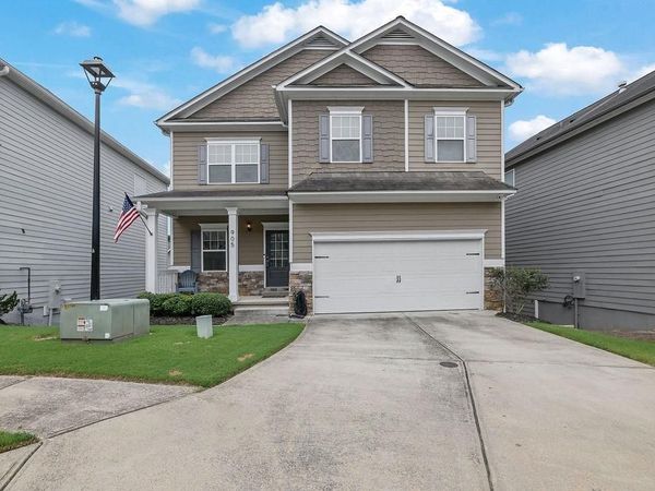905 Habersham Court , Woodstock, GA 30188