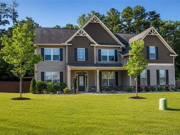 289 Greighmoor Court , Loganville, GA 30052