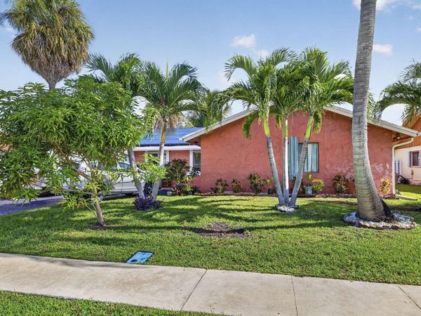 7513 SW 7TH Street, North Lauderdale, FL 33068