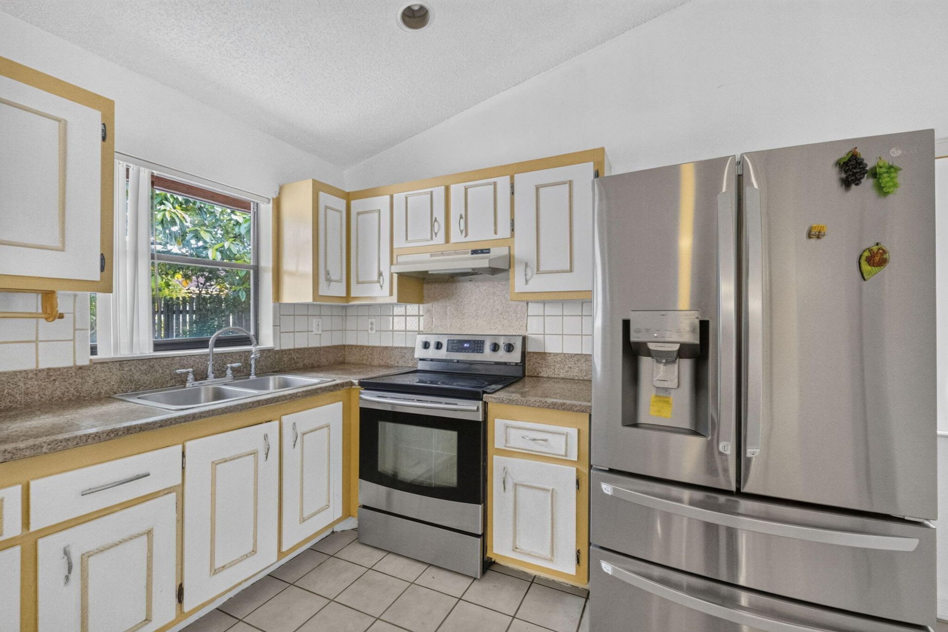 7513 SW 7th Street, North Lauderdale, FL 33068 Photo