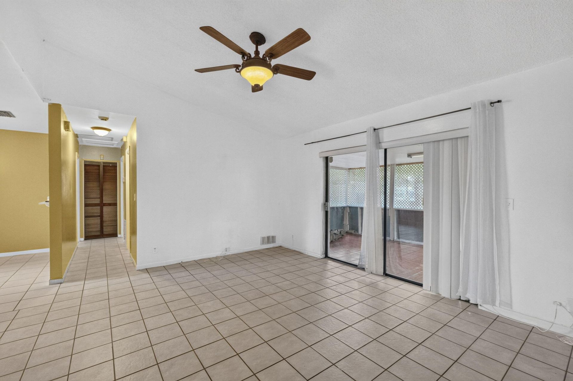 7513 SW 7th Street, North Lauderdale, FL 33068 Photo